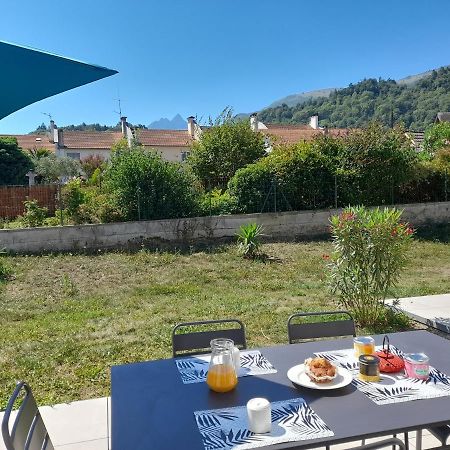 Gite Les Rhododendrons Fleurs Des Pyrenees Argelès-Gazost Esterno foto