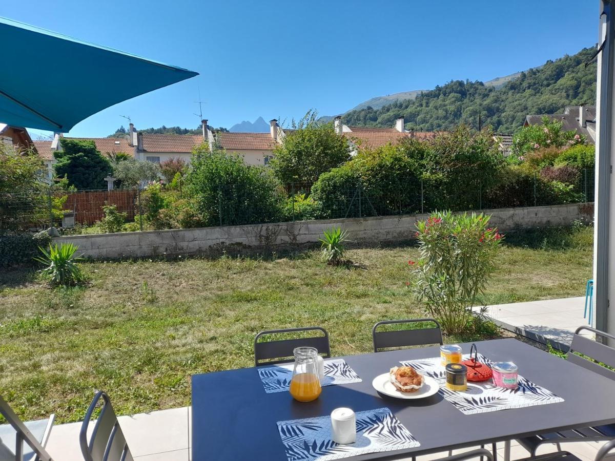 Gite Les Rhododendrons Fleurs Des Pyrenees Argelès-Gazost Esterno foto